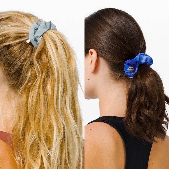 New Lululemon Uplifting Scrunchie set of 2  Blue - Picture 2 of 7